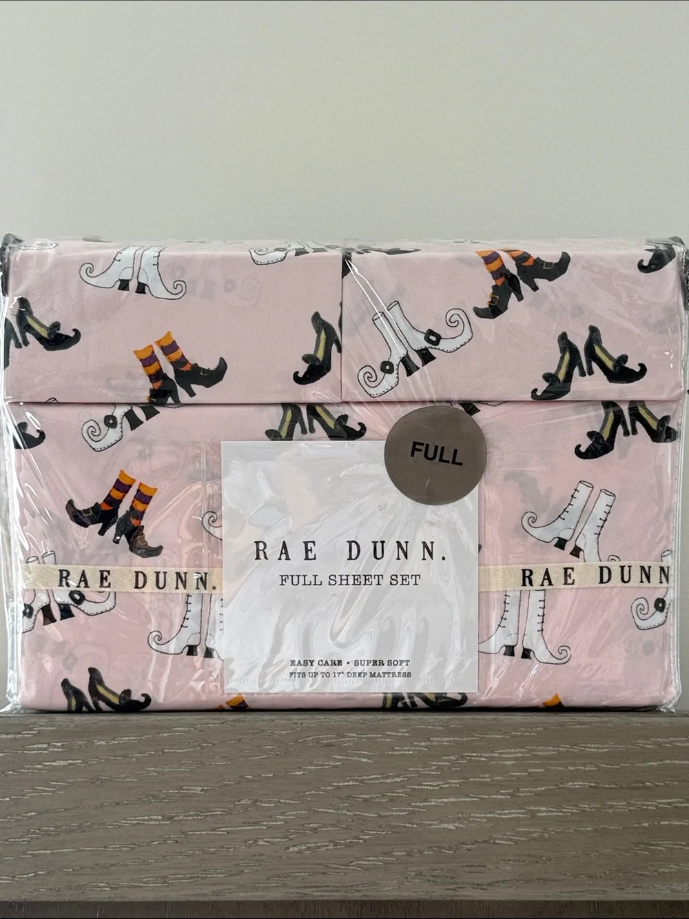 New Rae Dunn Pink Full Sheet Set Halloween witch shoes Boots